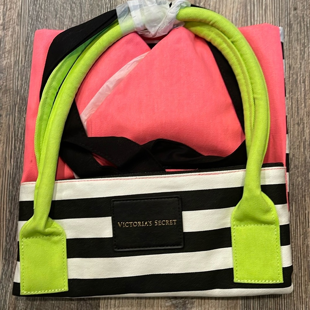 Victoria’s Secret tote New